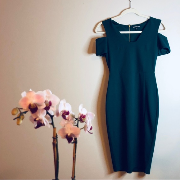 Express Dresses & Skirts - Express ✨ cold shoulder bodycon dress